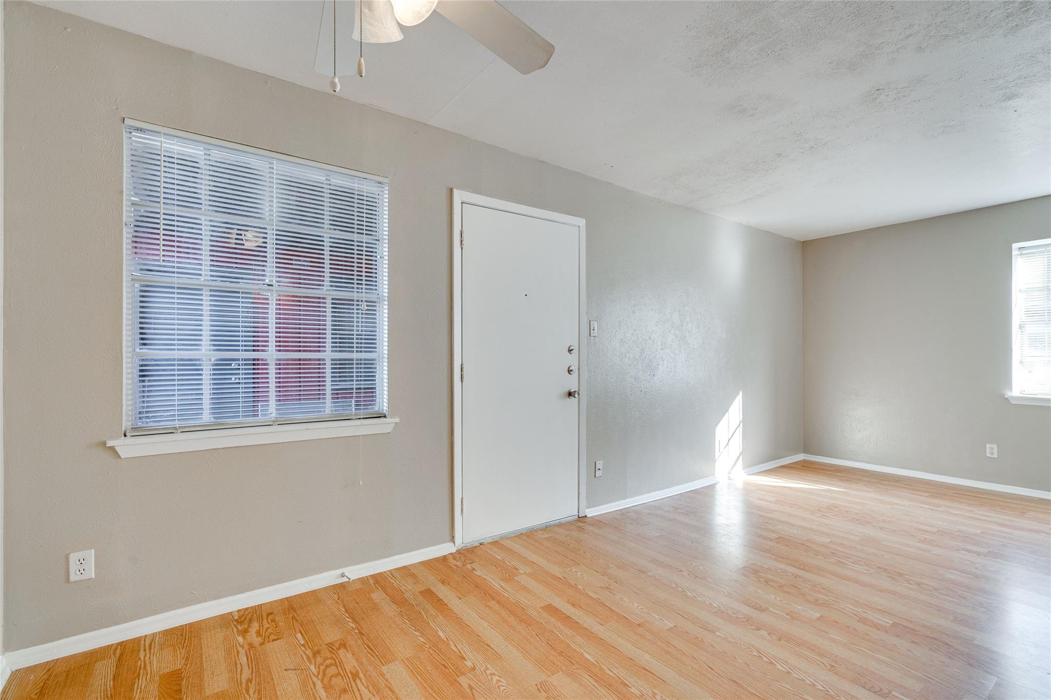 307 E 31 St # 205, Austin, TX 78705