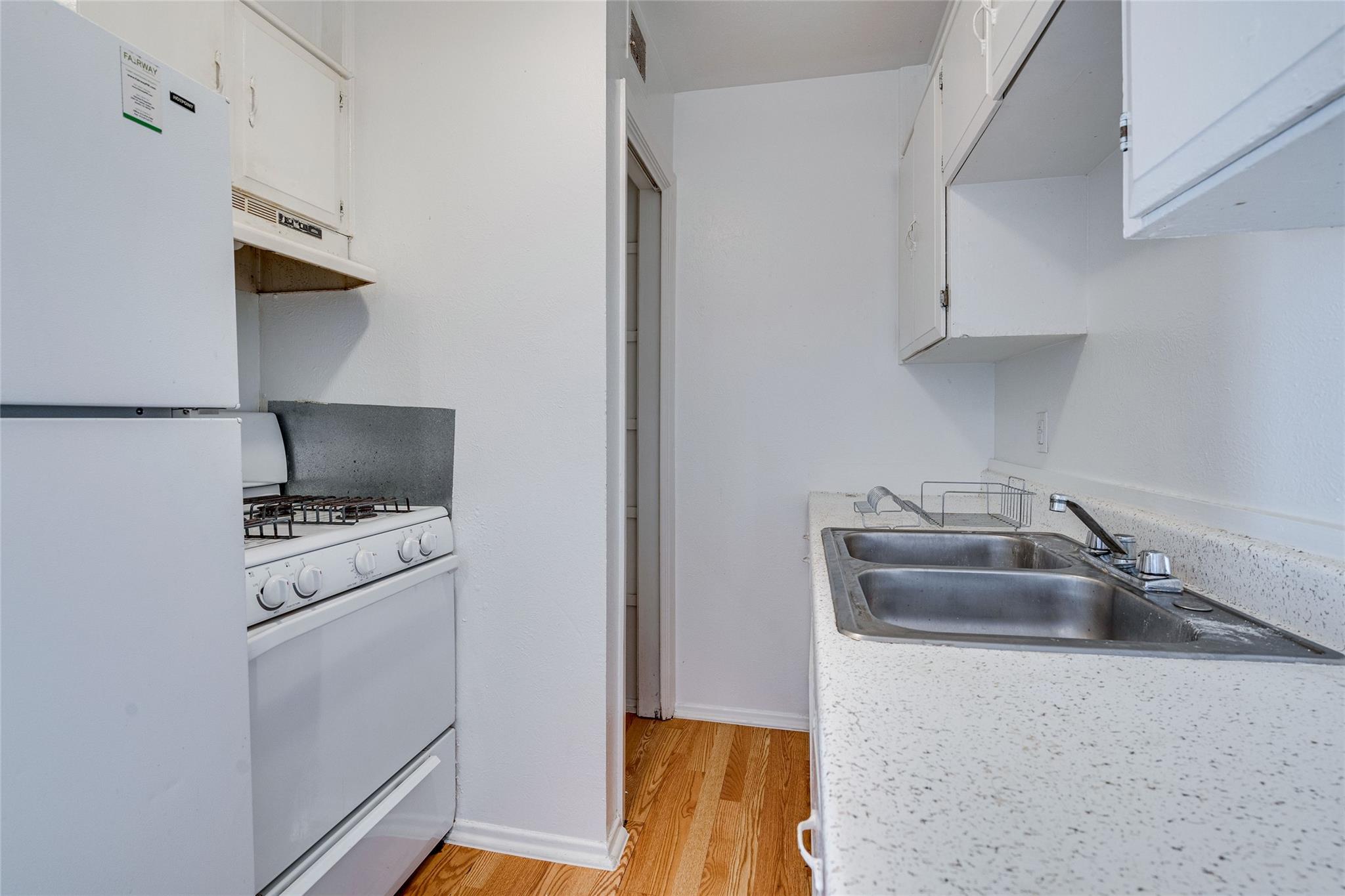 307 E 31 St # 205, Austin, TX 78705