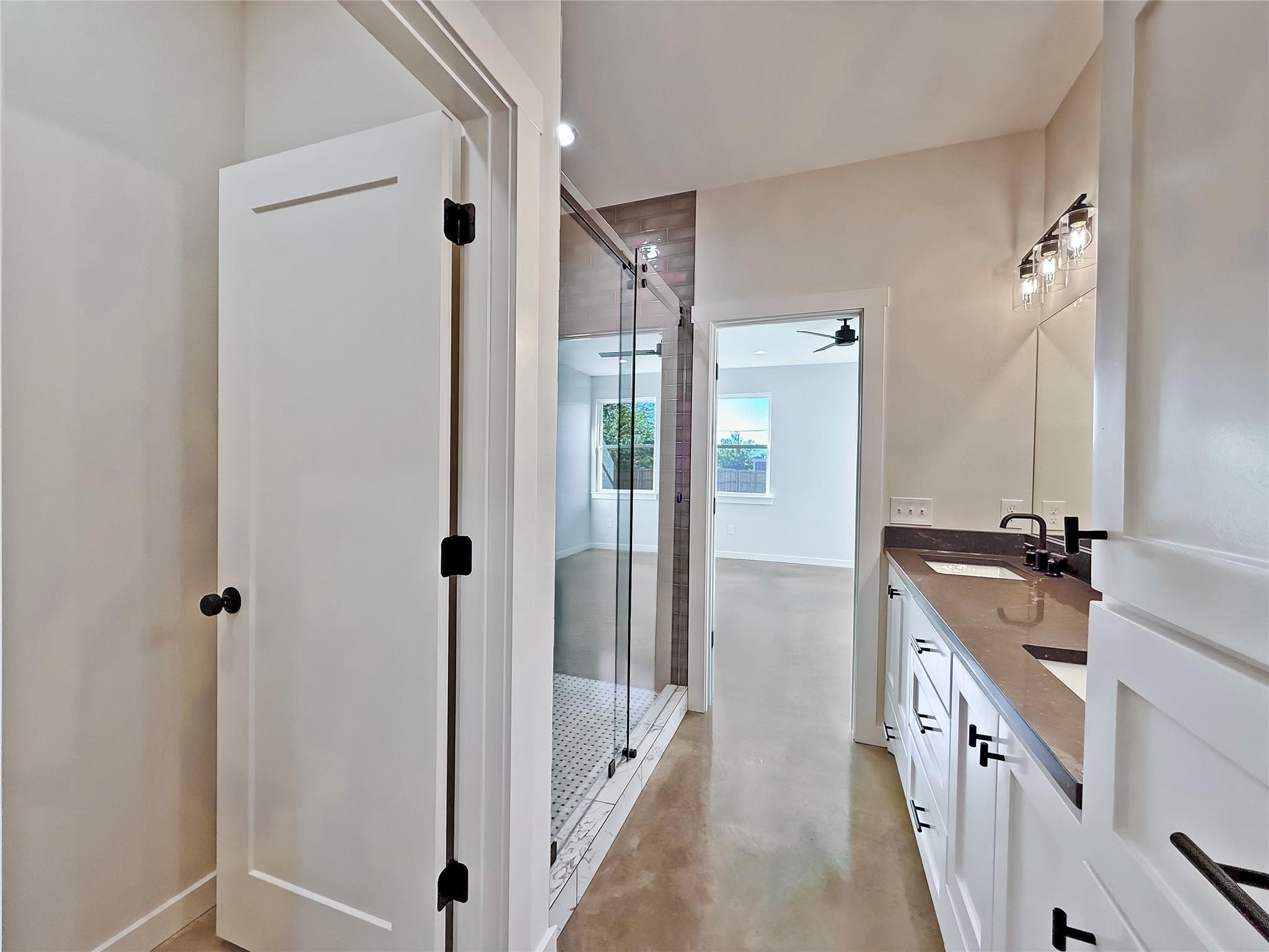 221 Hester St, Lexington, TX 78947