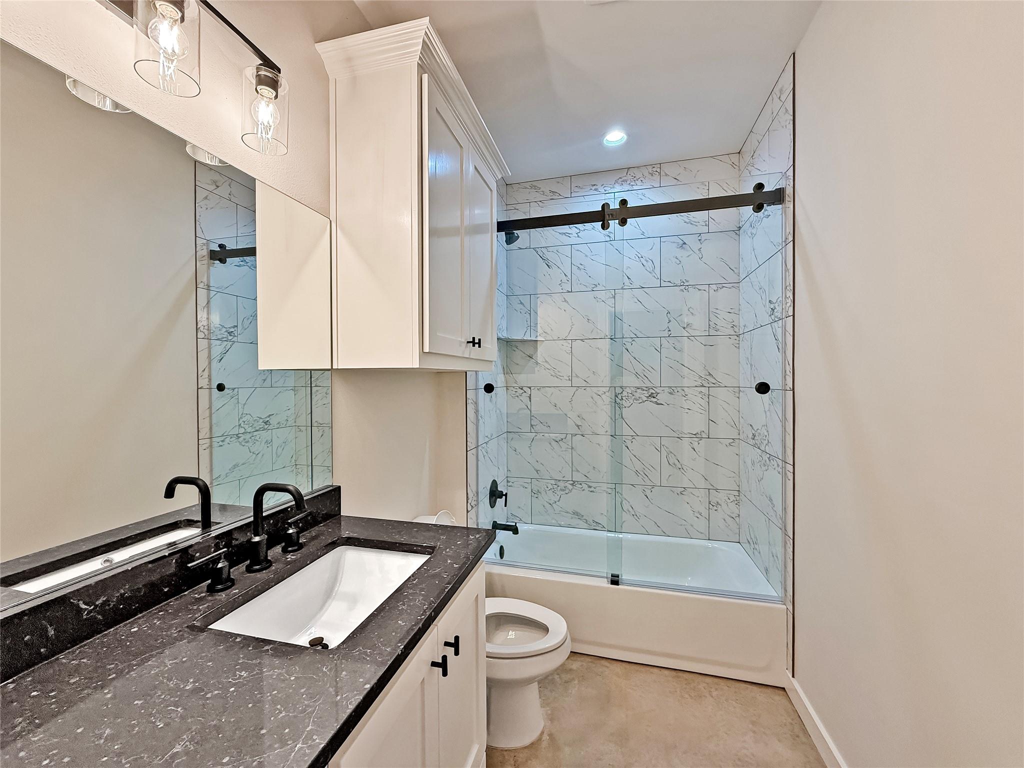 221 Hester St, Lexington, TX 78947