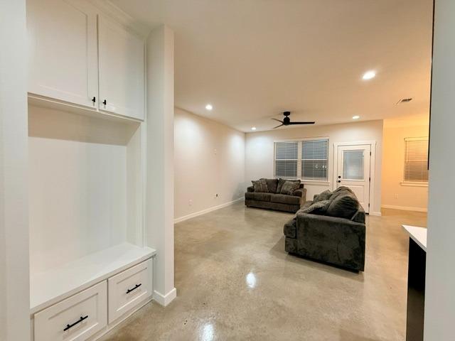 221 Hester St, Lexington, TX 78947