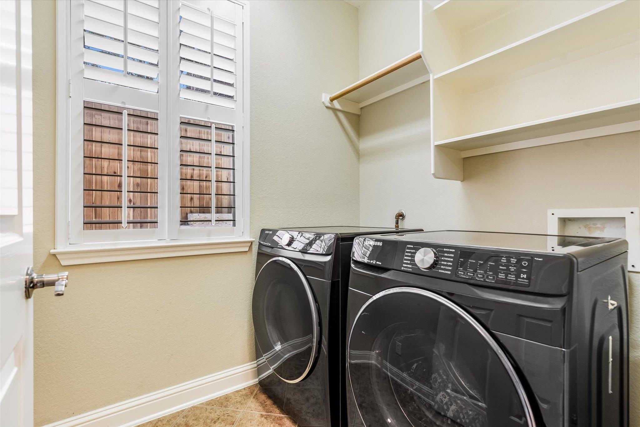 601 Twelve Oaks Ln, Austin, TX 78704