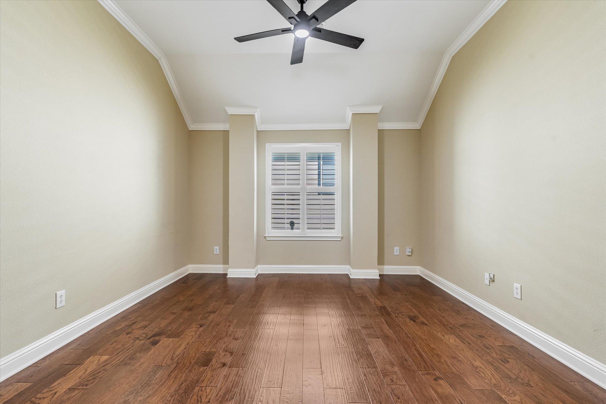 601 Twelve Oaks Ln, Austin, TX 78704