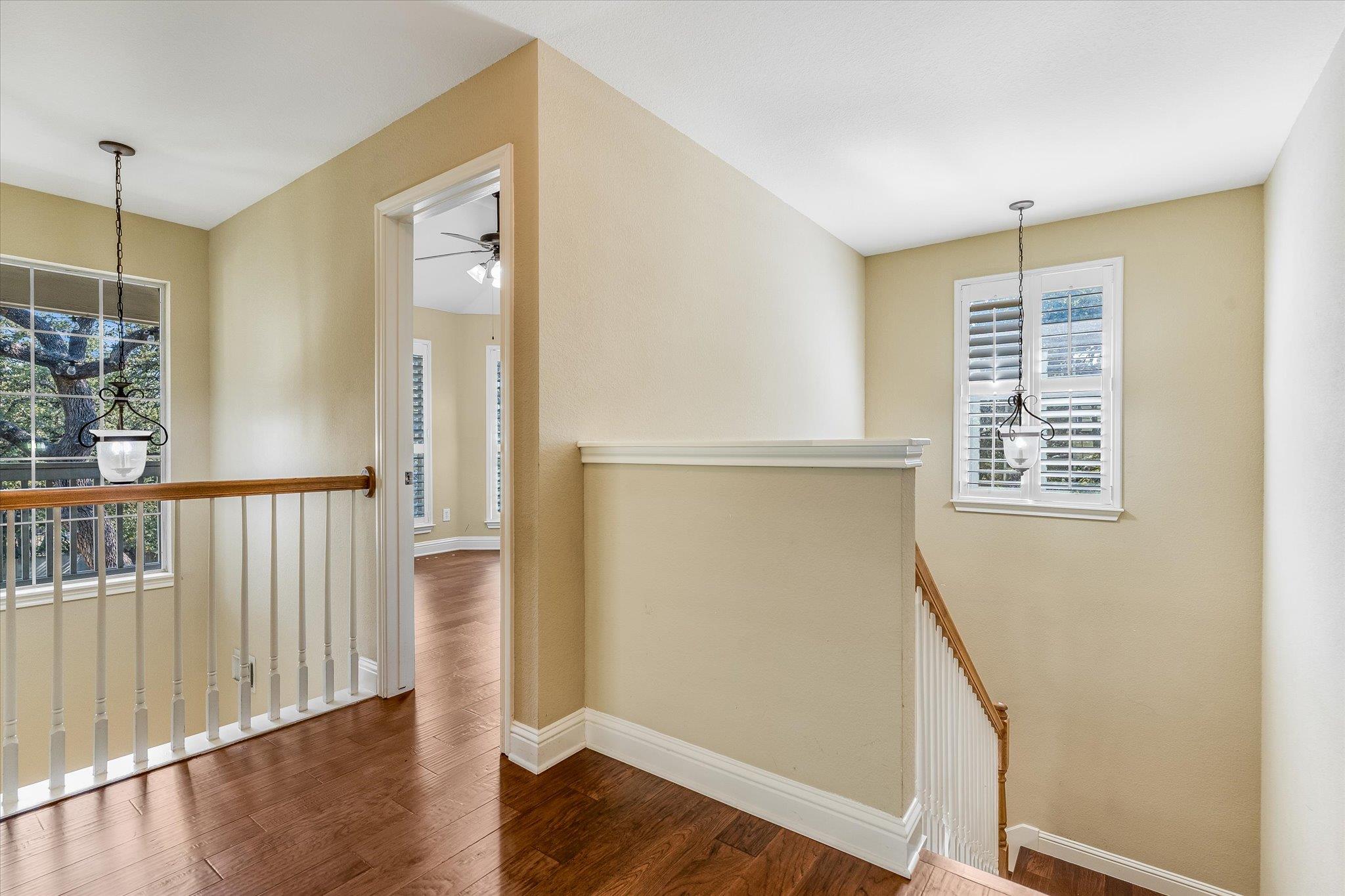 601 Twelve Oaks Ln, Austin, TX 78704