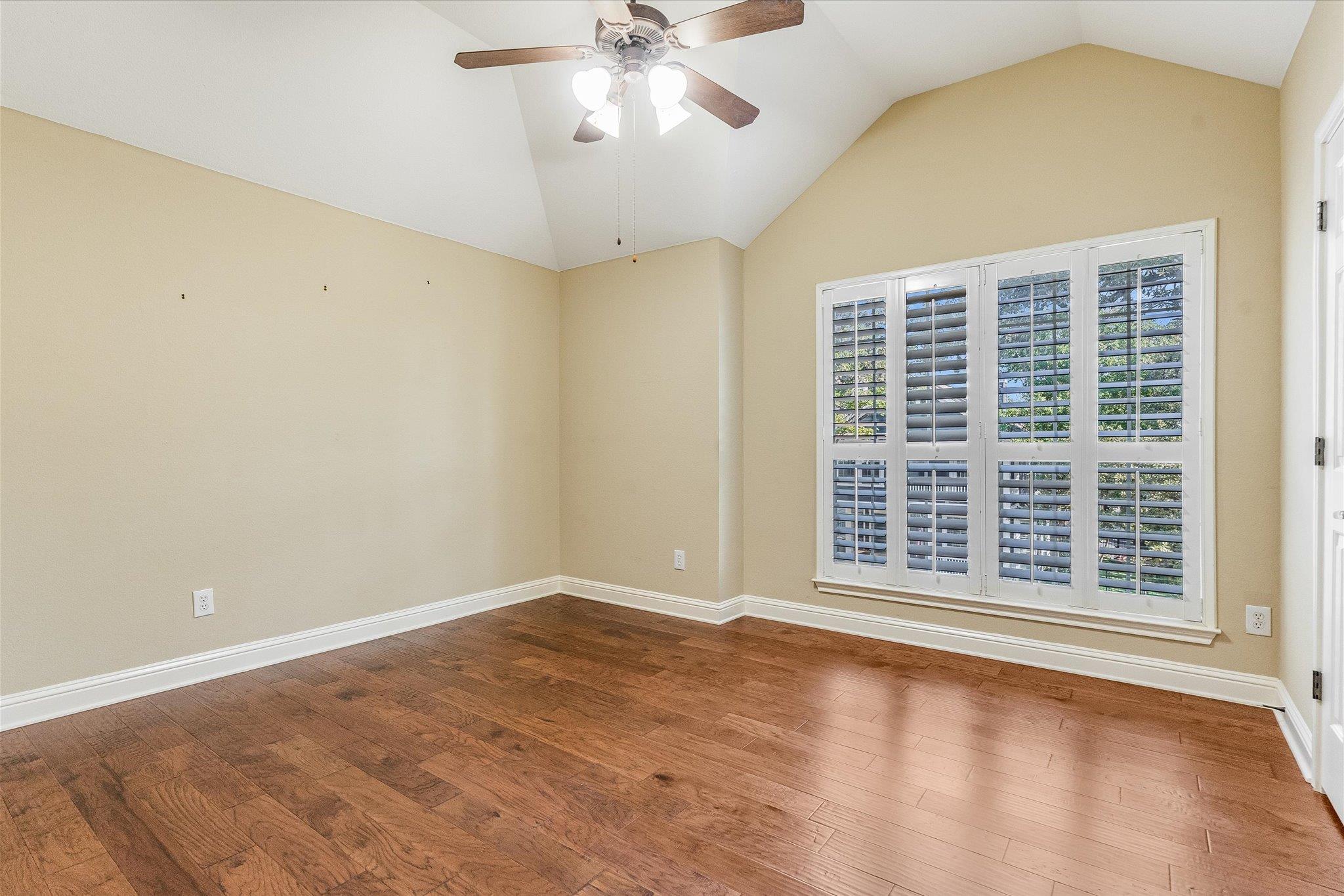 601 Twelve Oaks Ln, Austin, TX 78704