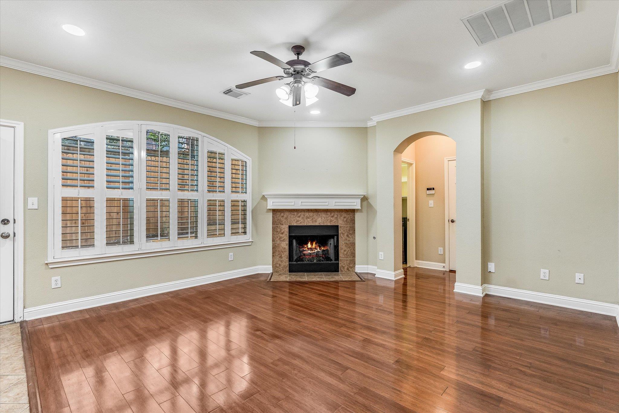 601 Twelve Oaks Ln, Austin, TX 78704