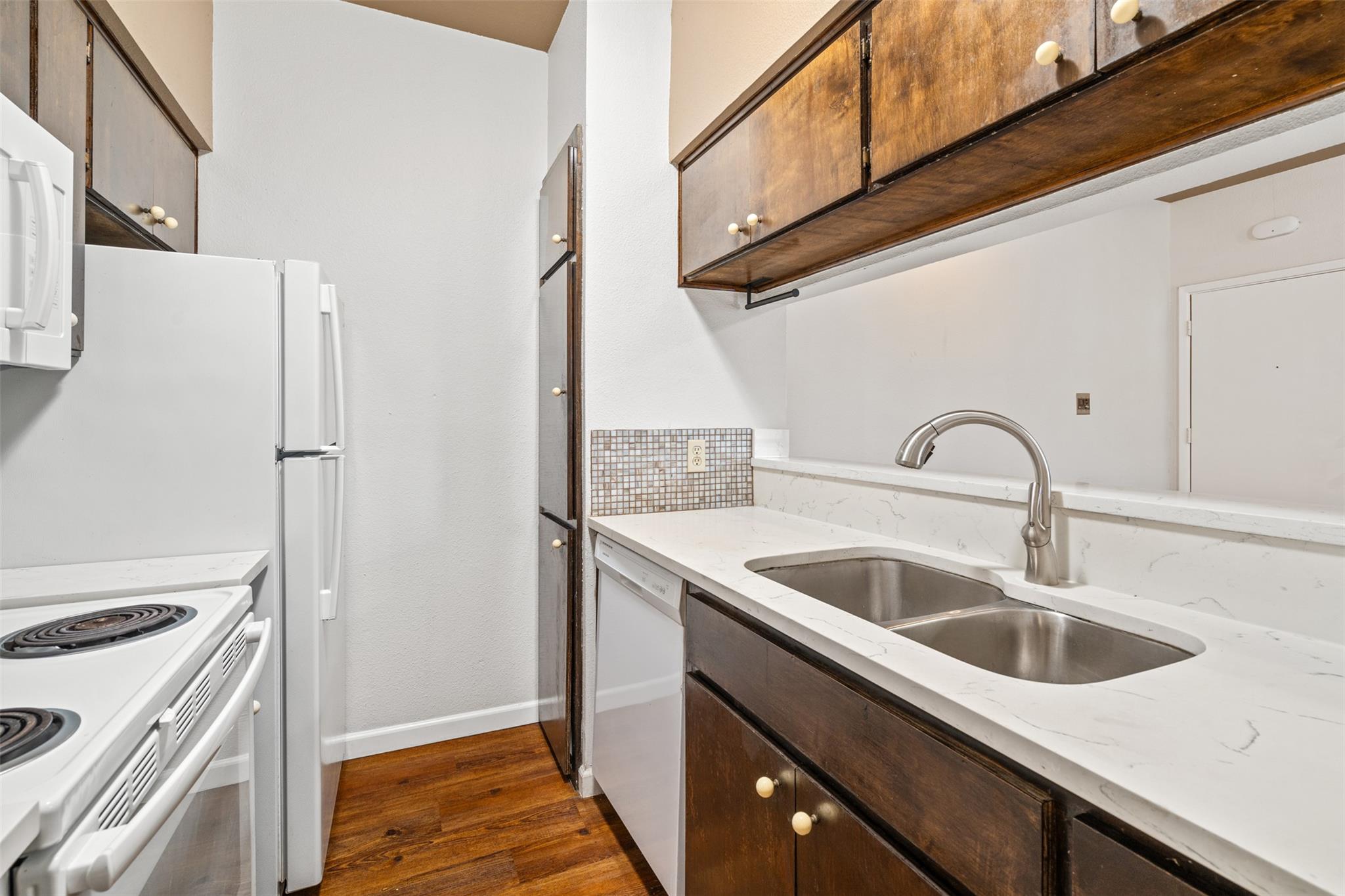 612 Park Pl # 201, Austin, TX 78705