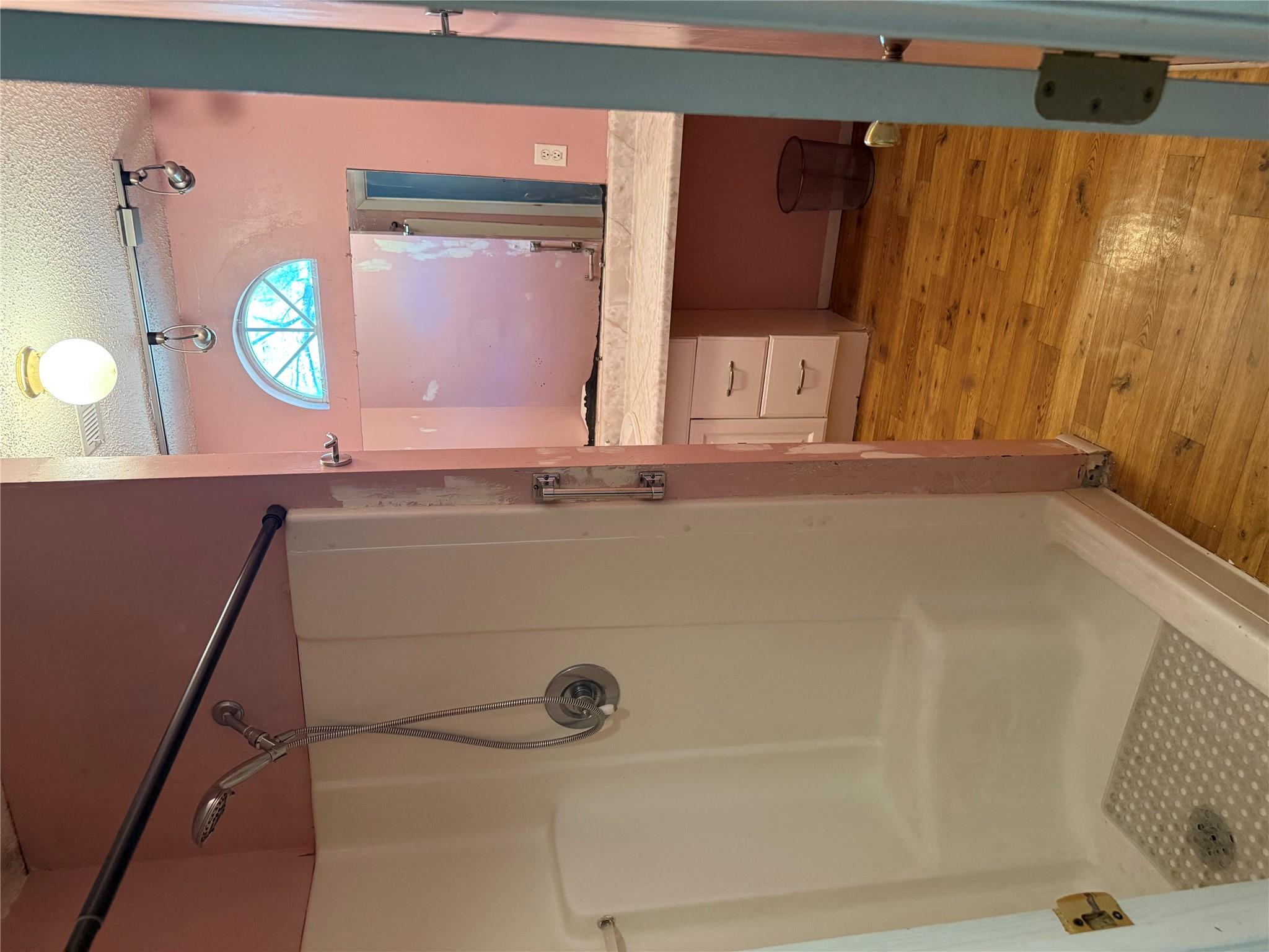 236 Live Oak Dr E, Cedar Creek, TX 78612