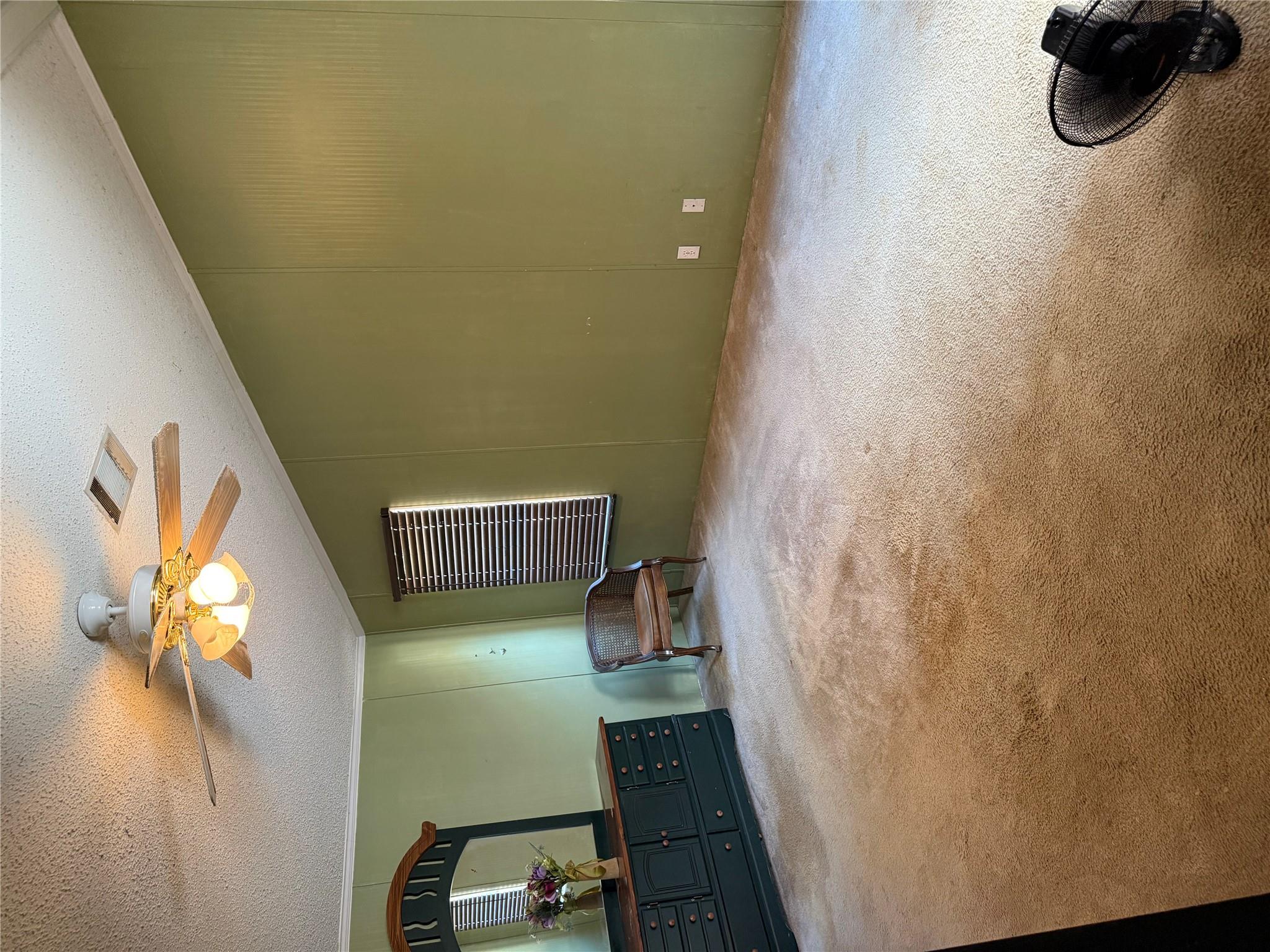 236 Live Oak Dr E, Cedar Creek, TX 78612