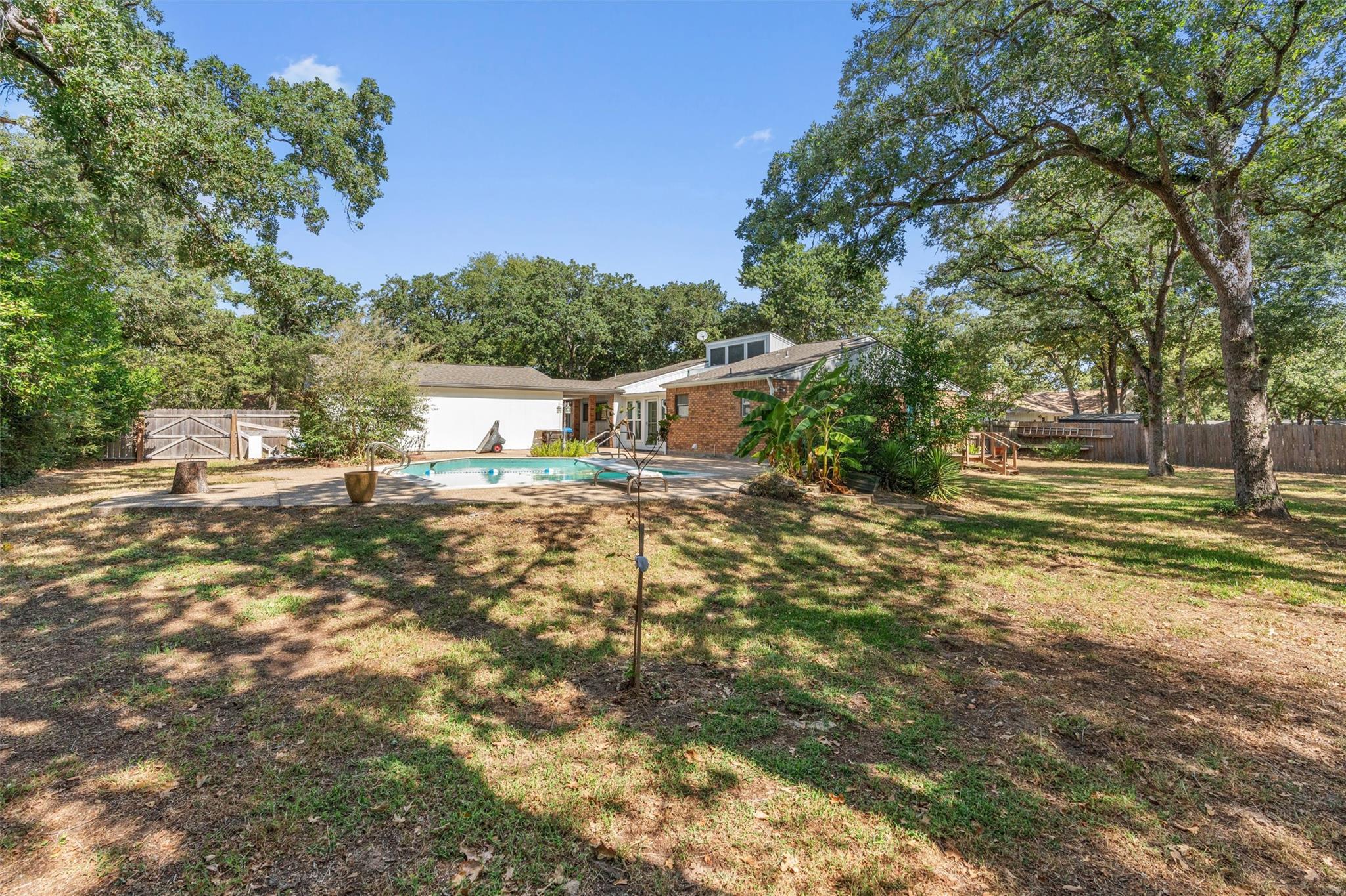 2007 Okelley Rd, Rockdale, TX 76567