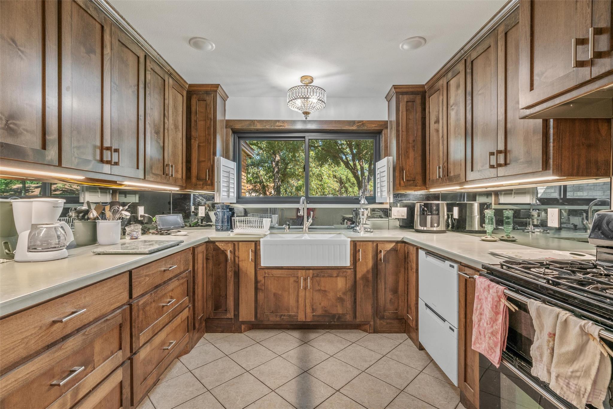 2007 Okelley Rd, Rockdale, TX 76567