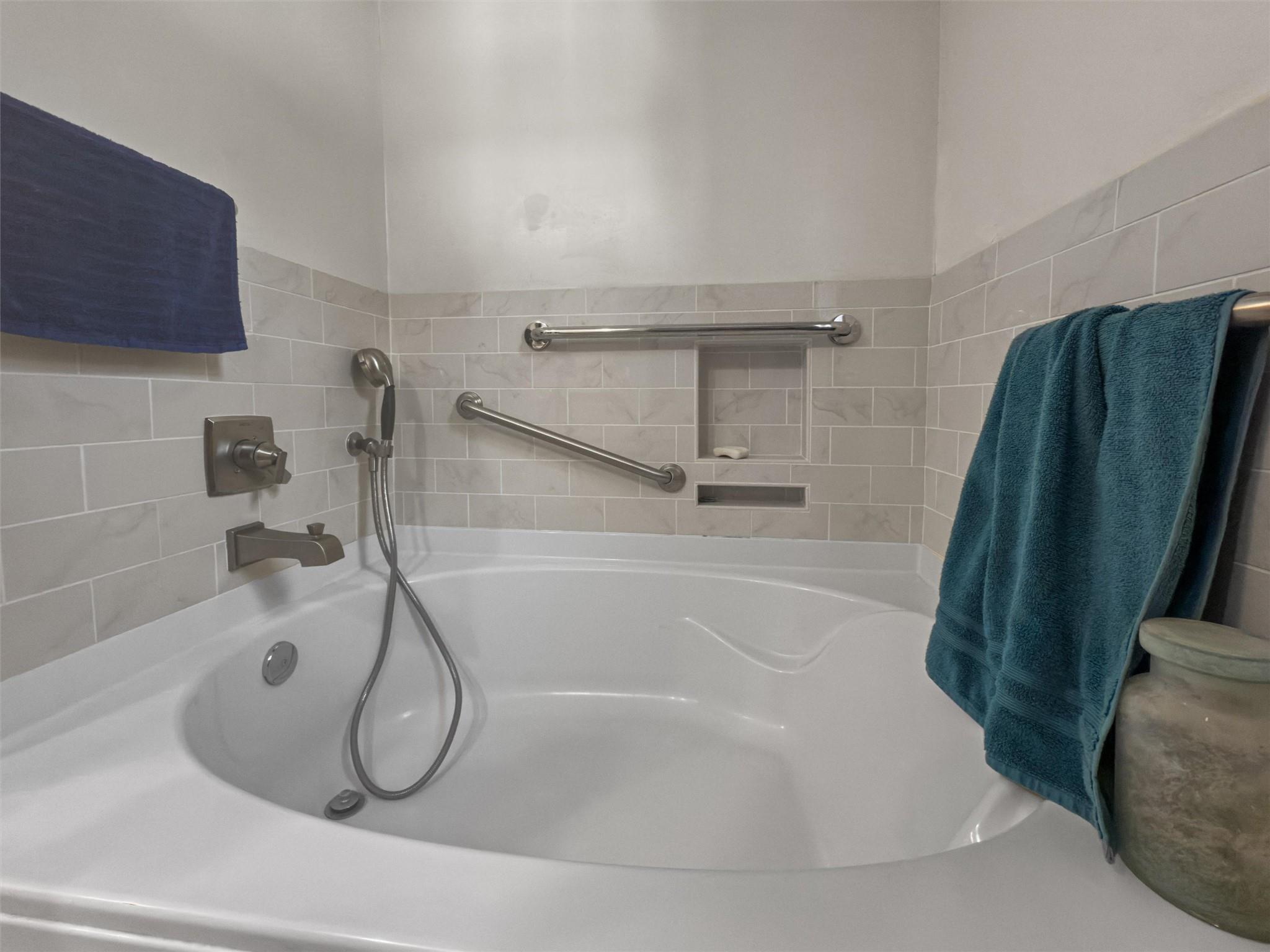 2007 Okelley Rd, Rockdale, TX 76567