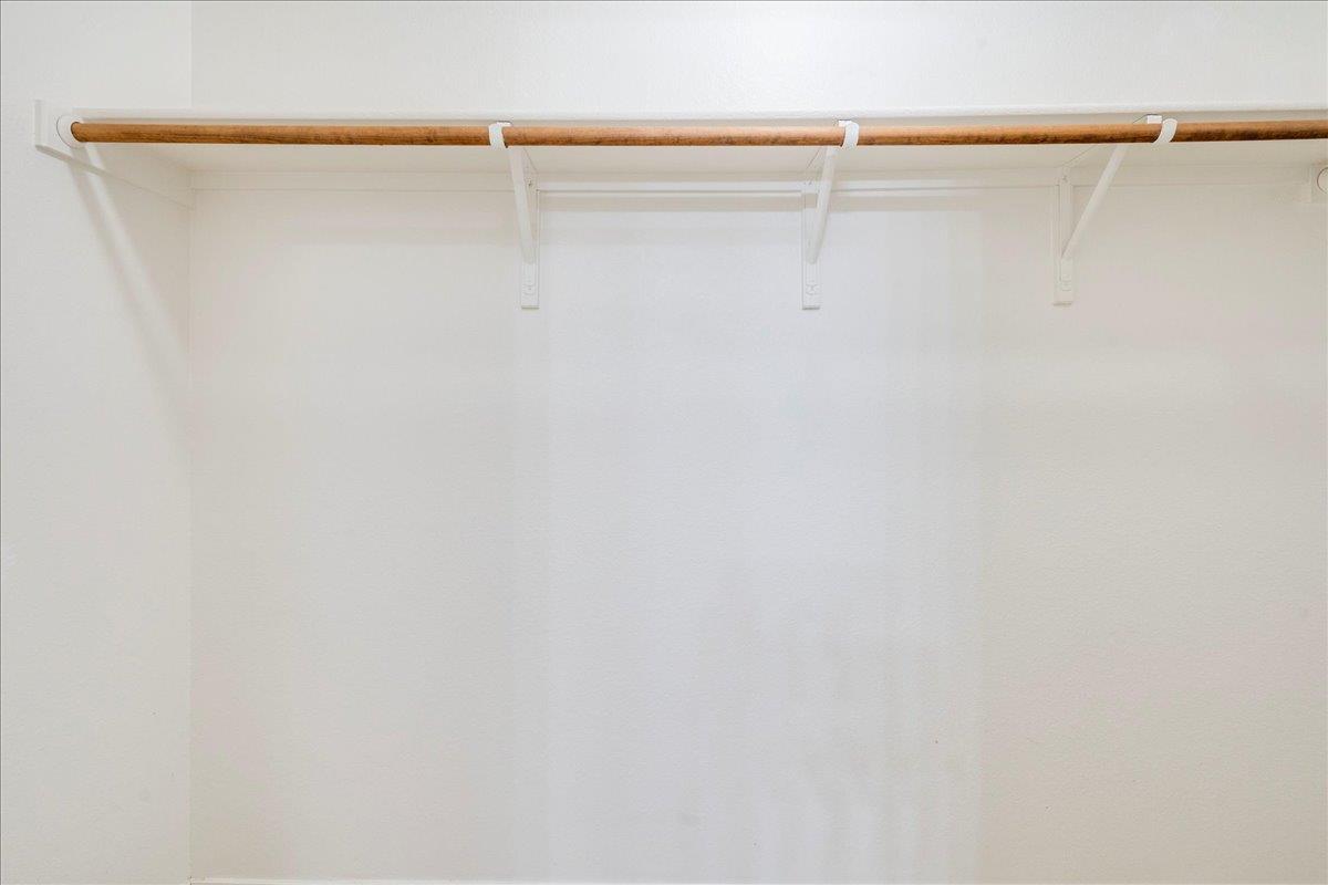 17920 Honey Locust Ln, Elgin, TX 78621