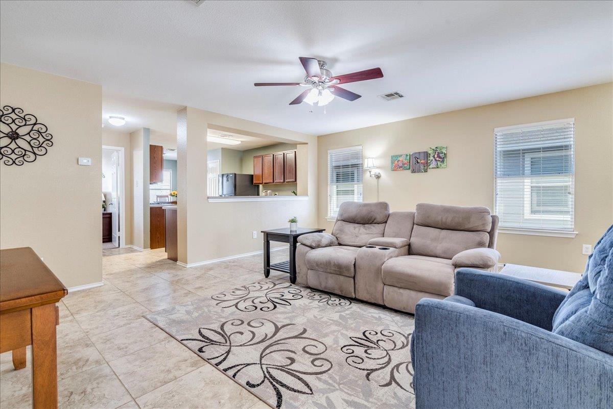 17920 Honey Locust Ln, Elgin, TX 78621