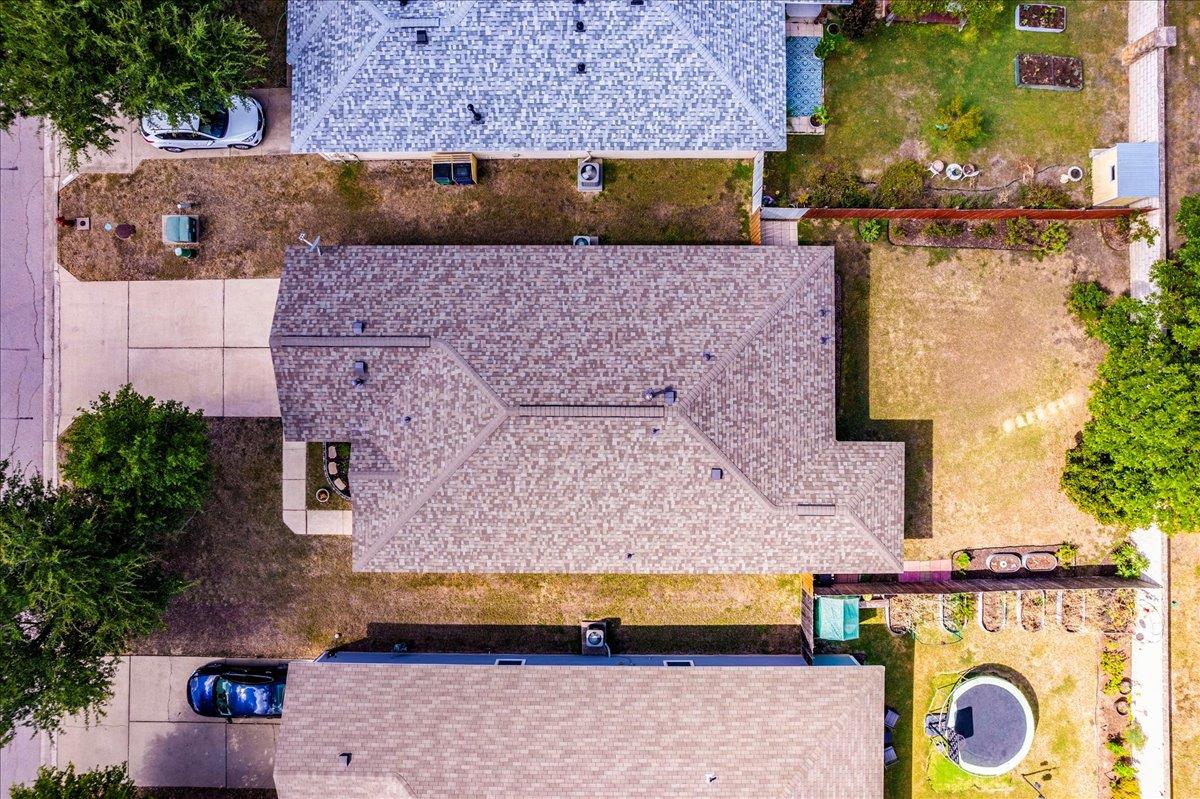 17920 Honey Locust Ln, Elgin, TX 78621