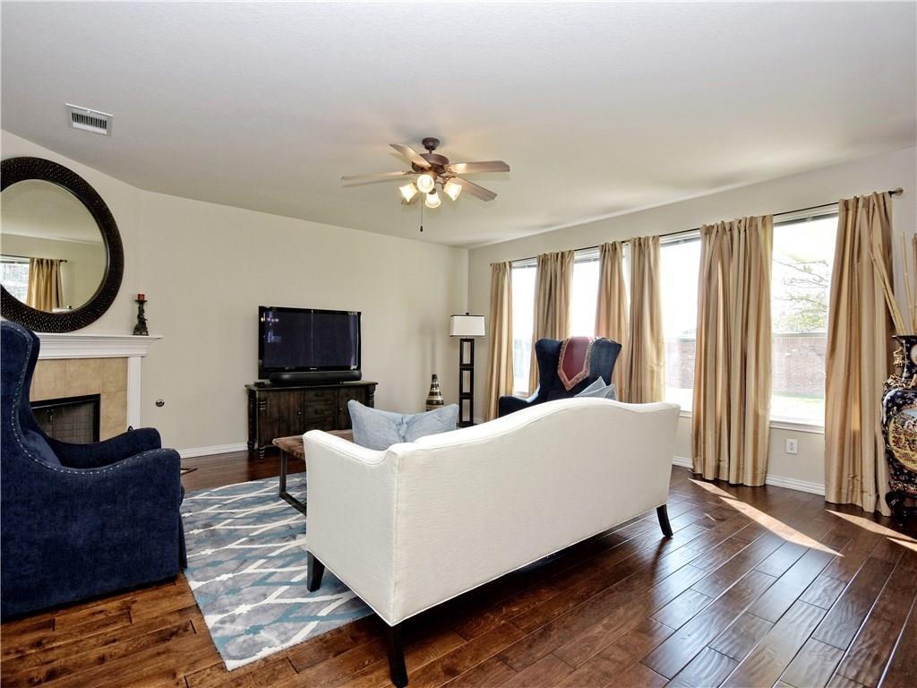 4410 Meadowside Ln, Round Rock, TX 78665