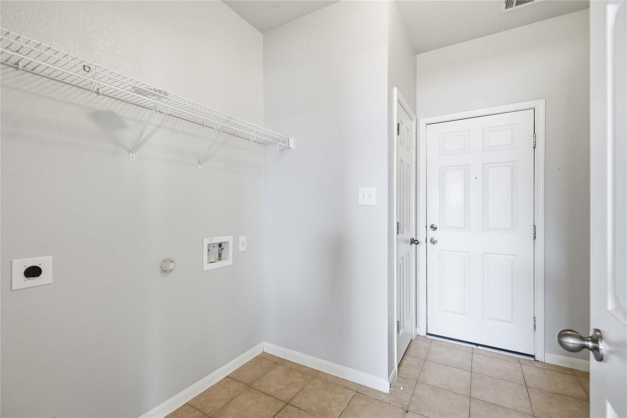 4410 Meadowside Ln, Round Rock, TX 78665