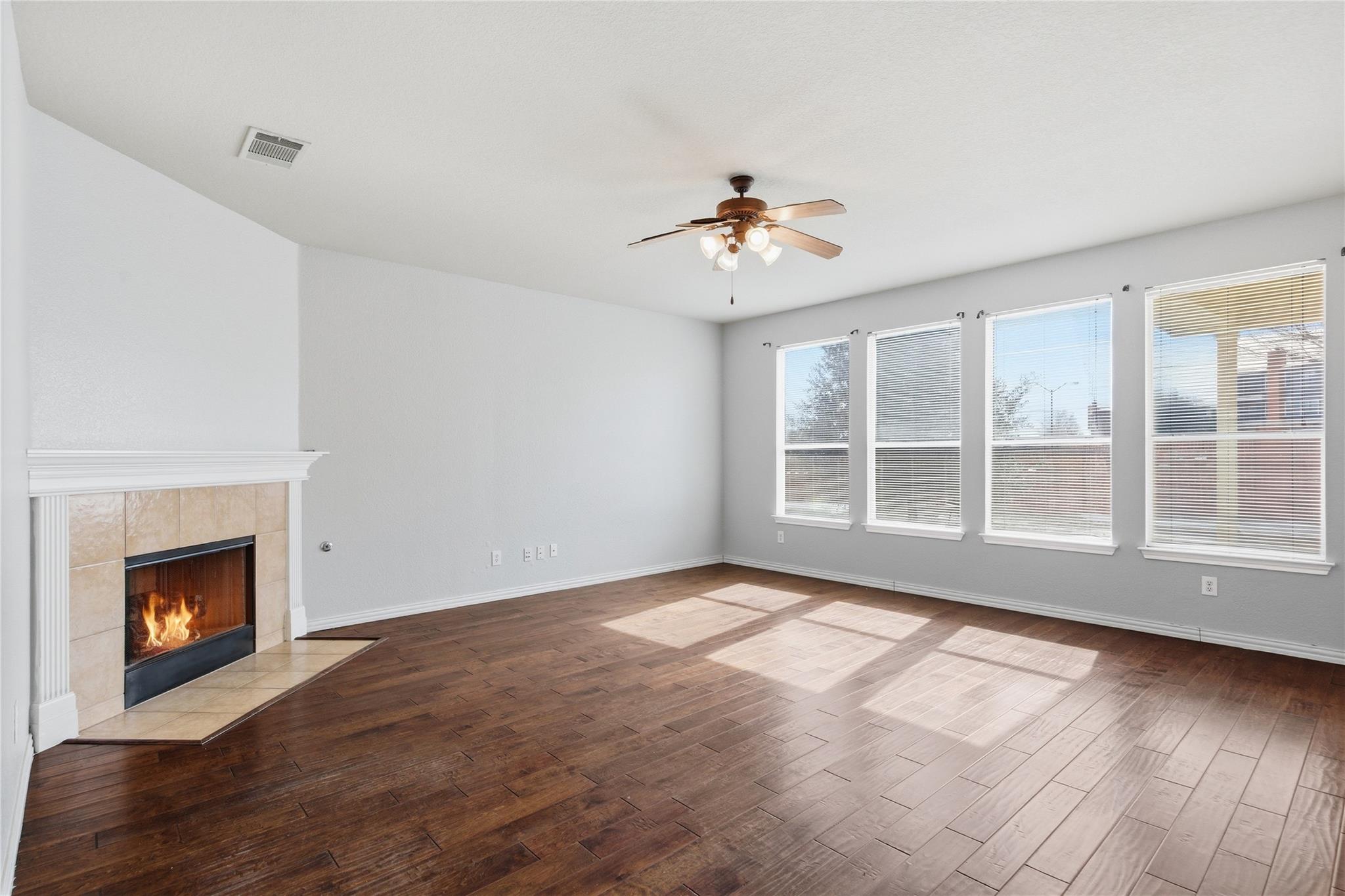 4410 Meadowside Ln, Round Rock, TX 78665