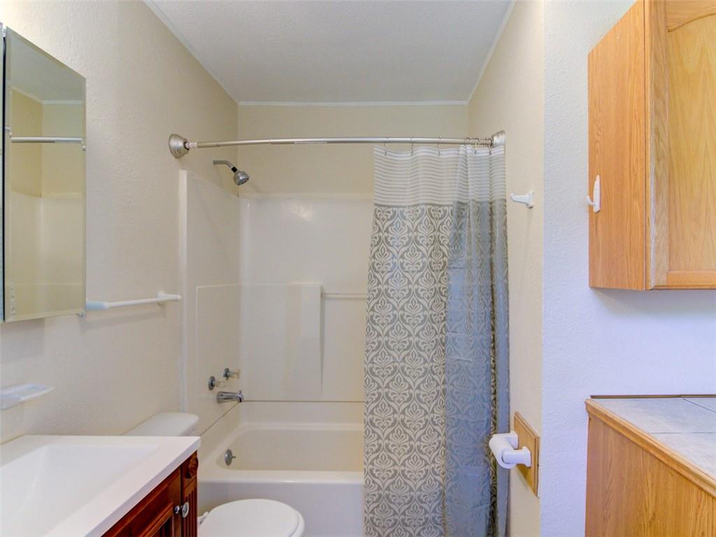 1600 San Juan Dr, Austin, TX 78733