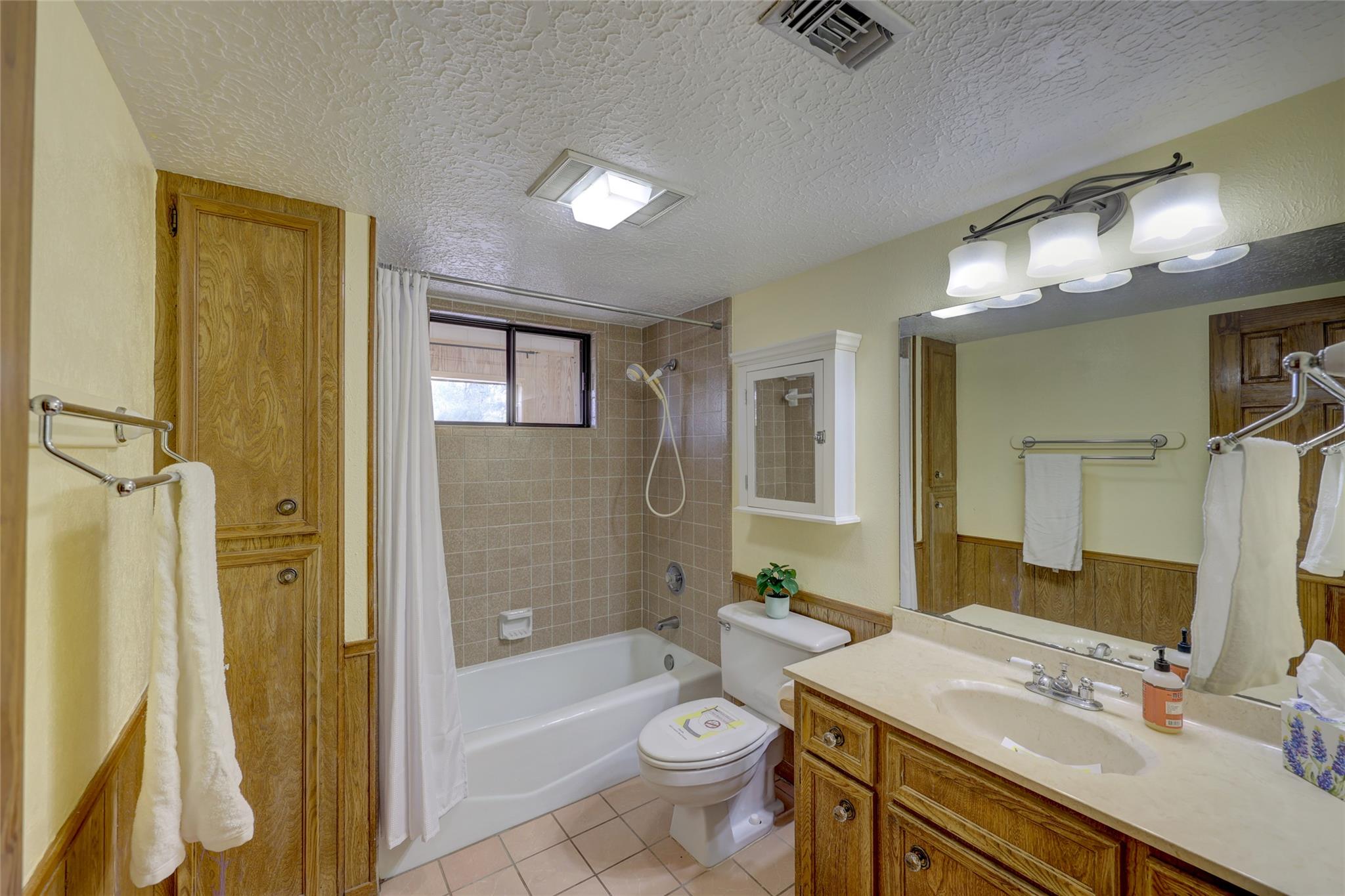 111 Circle Dr, Wimberley, TX 78676