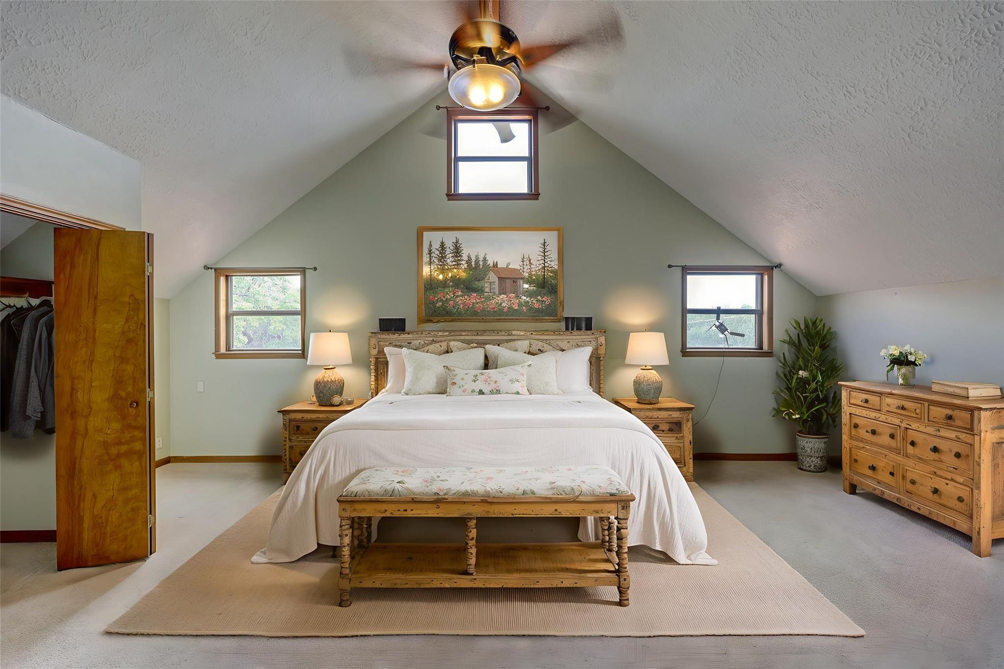 111 Circle Dr, Wimberley, TX 78676