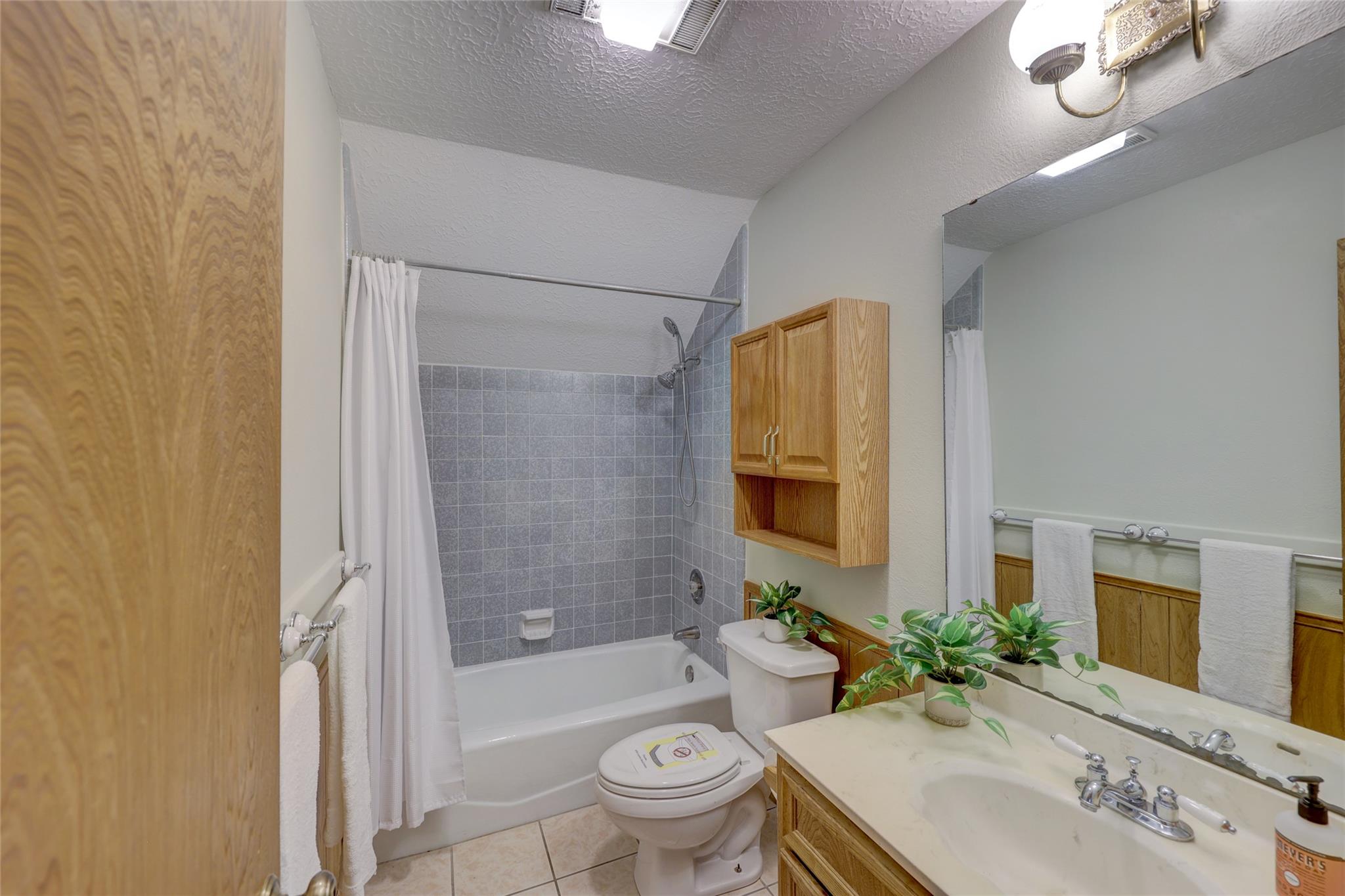 111 Circle Dr, Wimberley, TX 78676