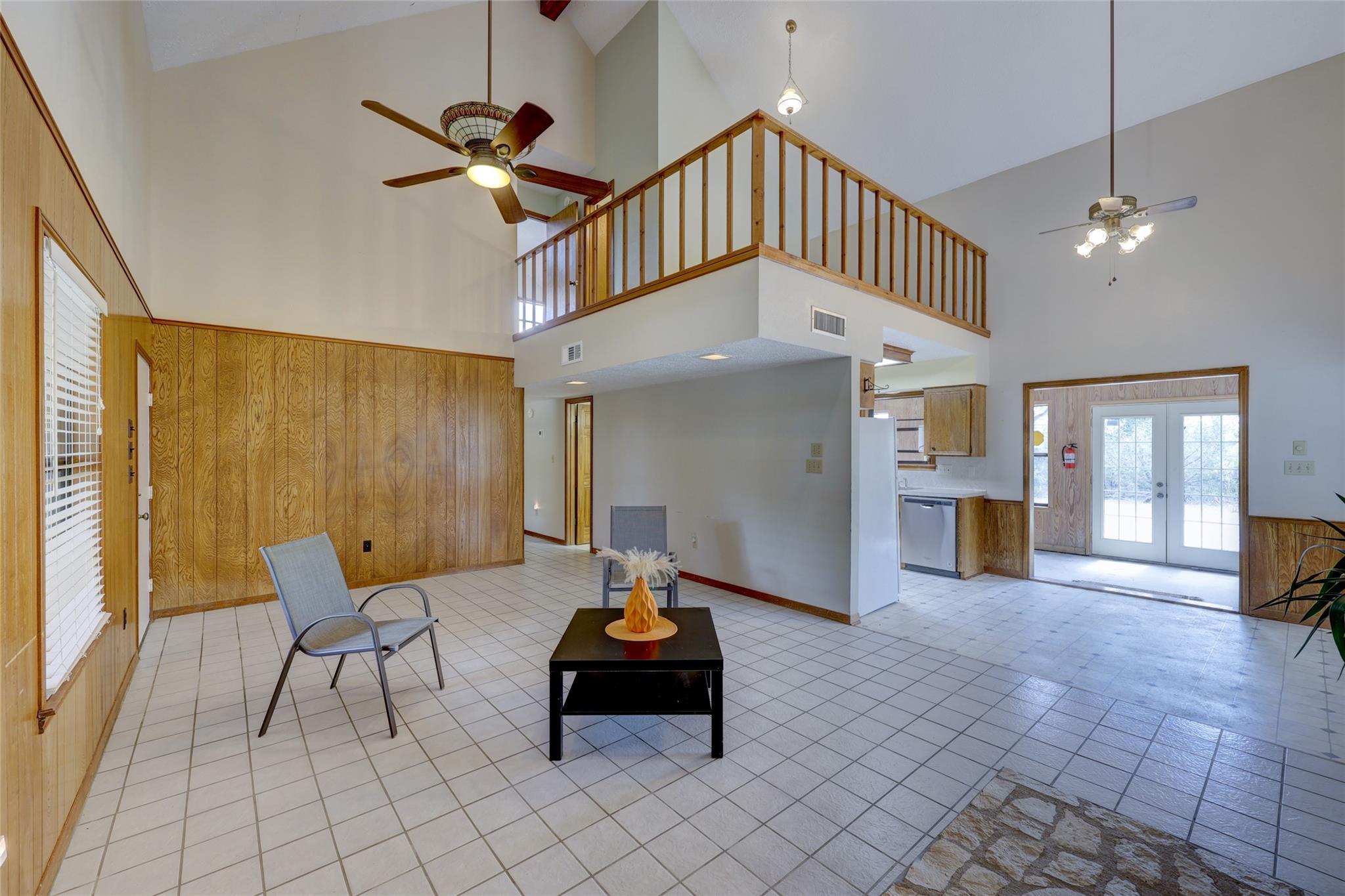 111 Circle Dr, Wimberley, TX 78676