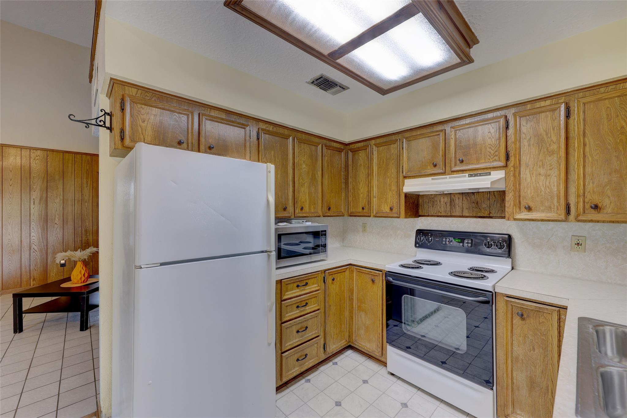 111 Circle Dr, Wimberley, TX 78676