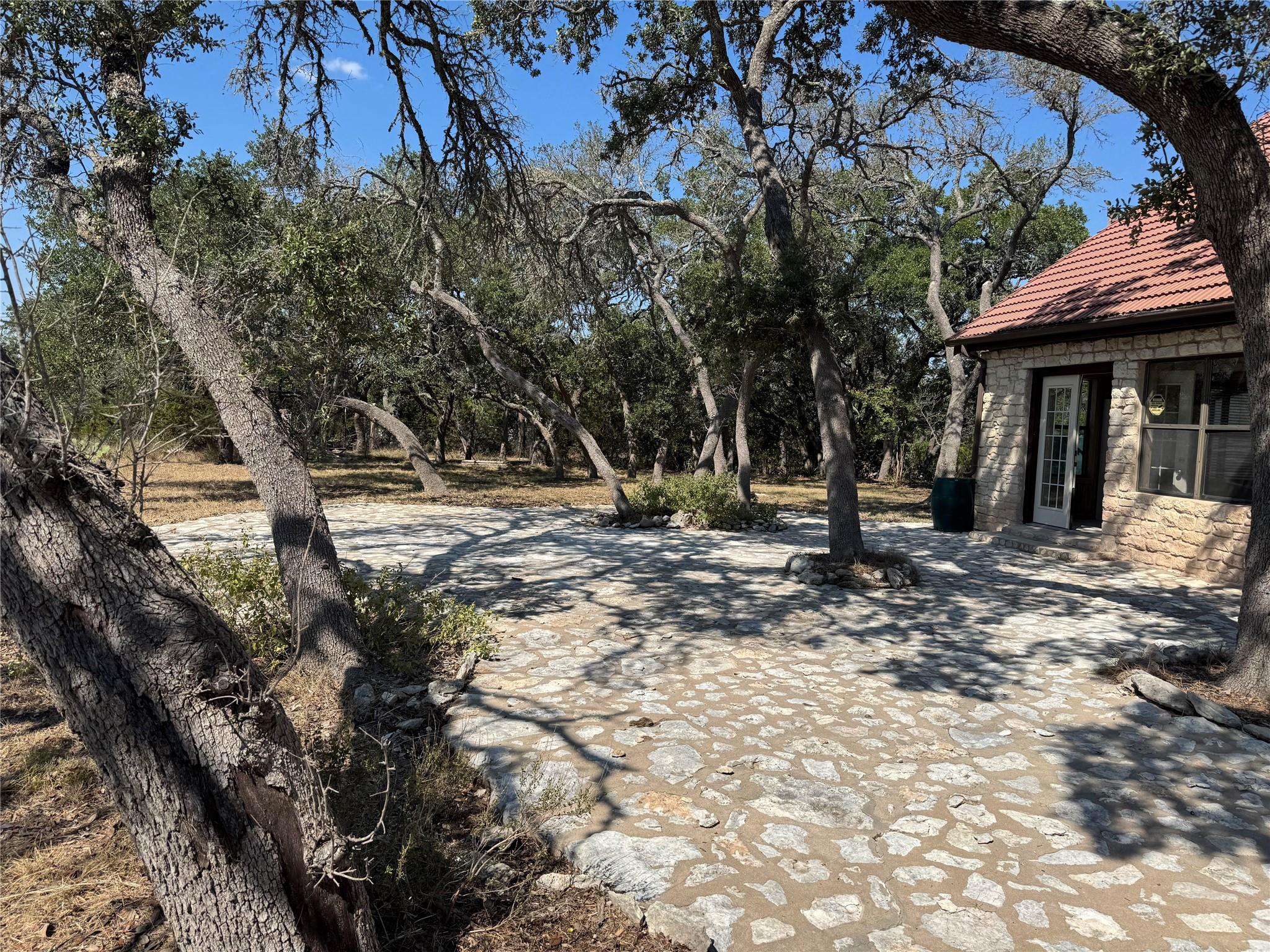 111 Circle Dr, Wimberley, TX 78676