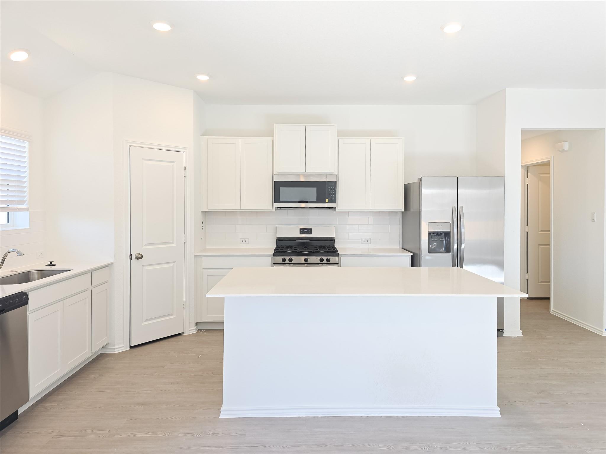 1117 Nesting Bird Dr, Georgetown, TX 78628