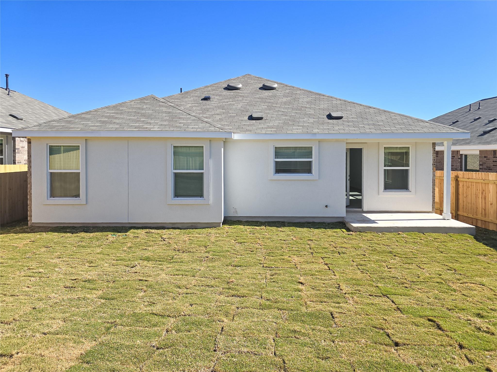 1117 Nesting Bird Dr, Georgetown, TX 78628