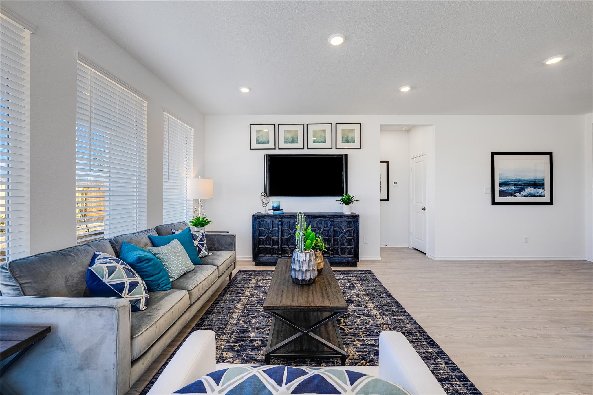 313 Rock Springs Dr, Marble Falls, TX 78654