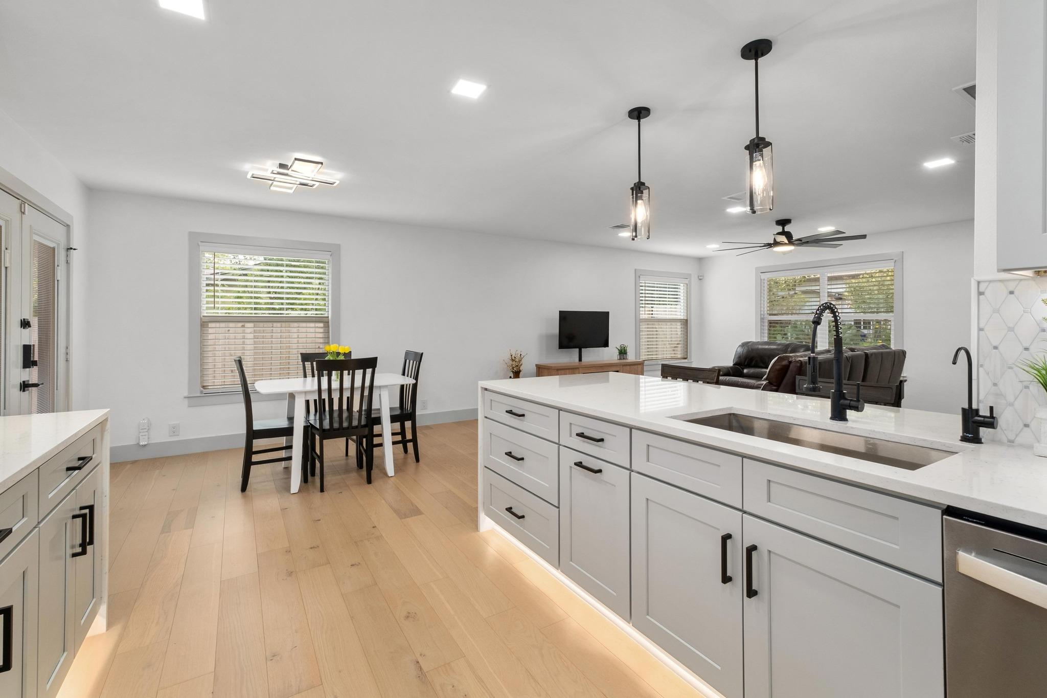 500 Arbor Ln, Austin, TX 78745