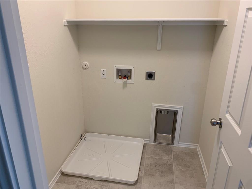 105 Berkeley Pl, Georgetown, TX 78628