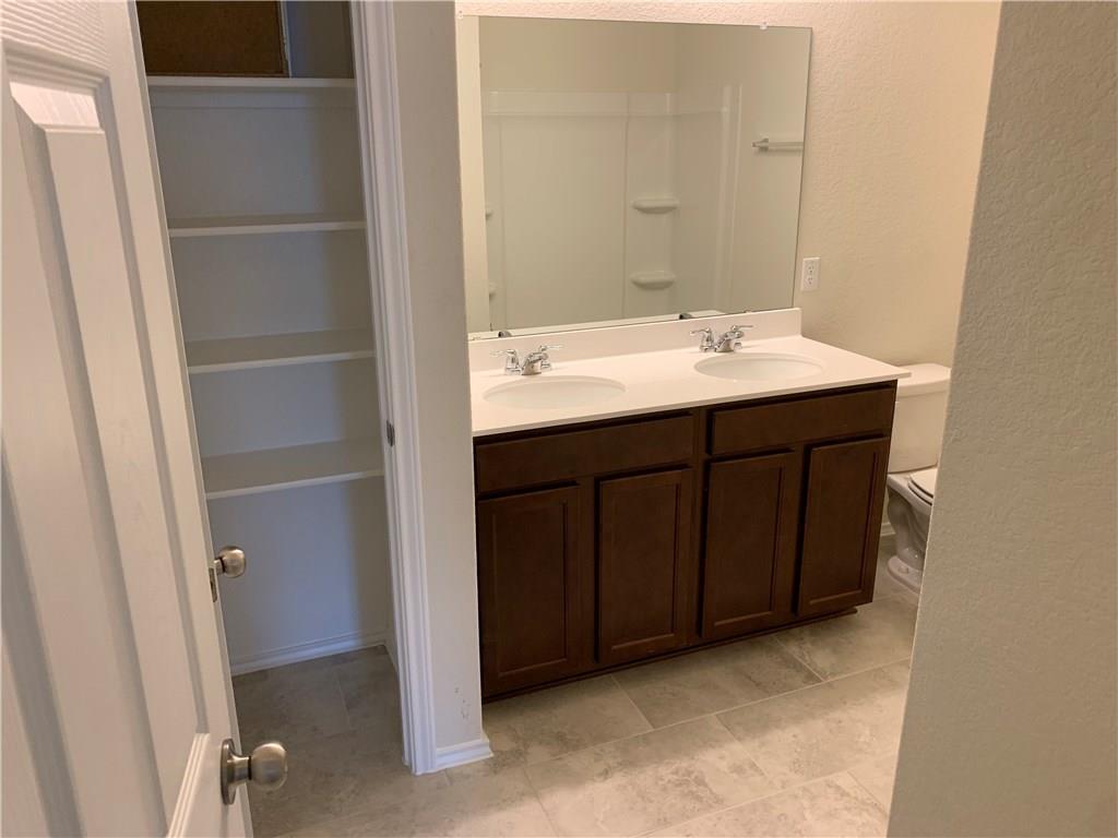 105 Berkeley Pl, Georgetown, TX 78628