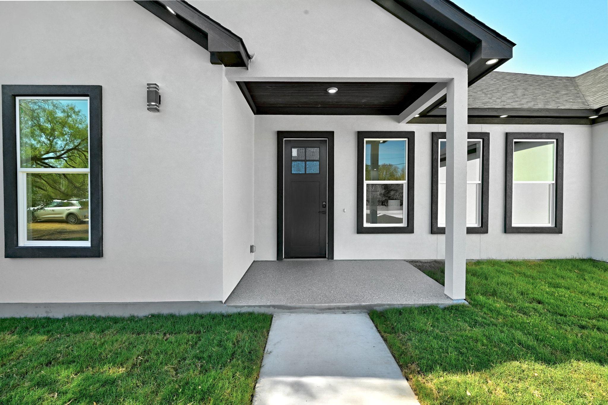 109 Kawainui Ln, Bastrop, TX 78602