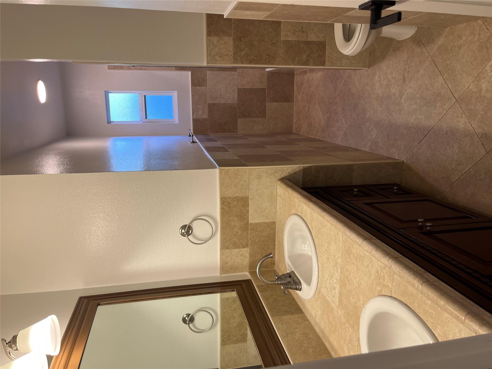 1502 Stokes Dr, San Marcos, TX 78666