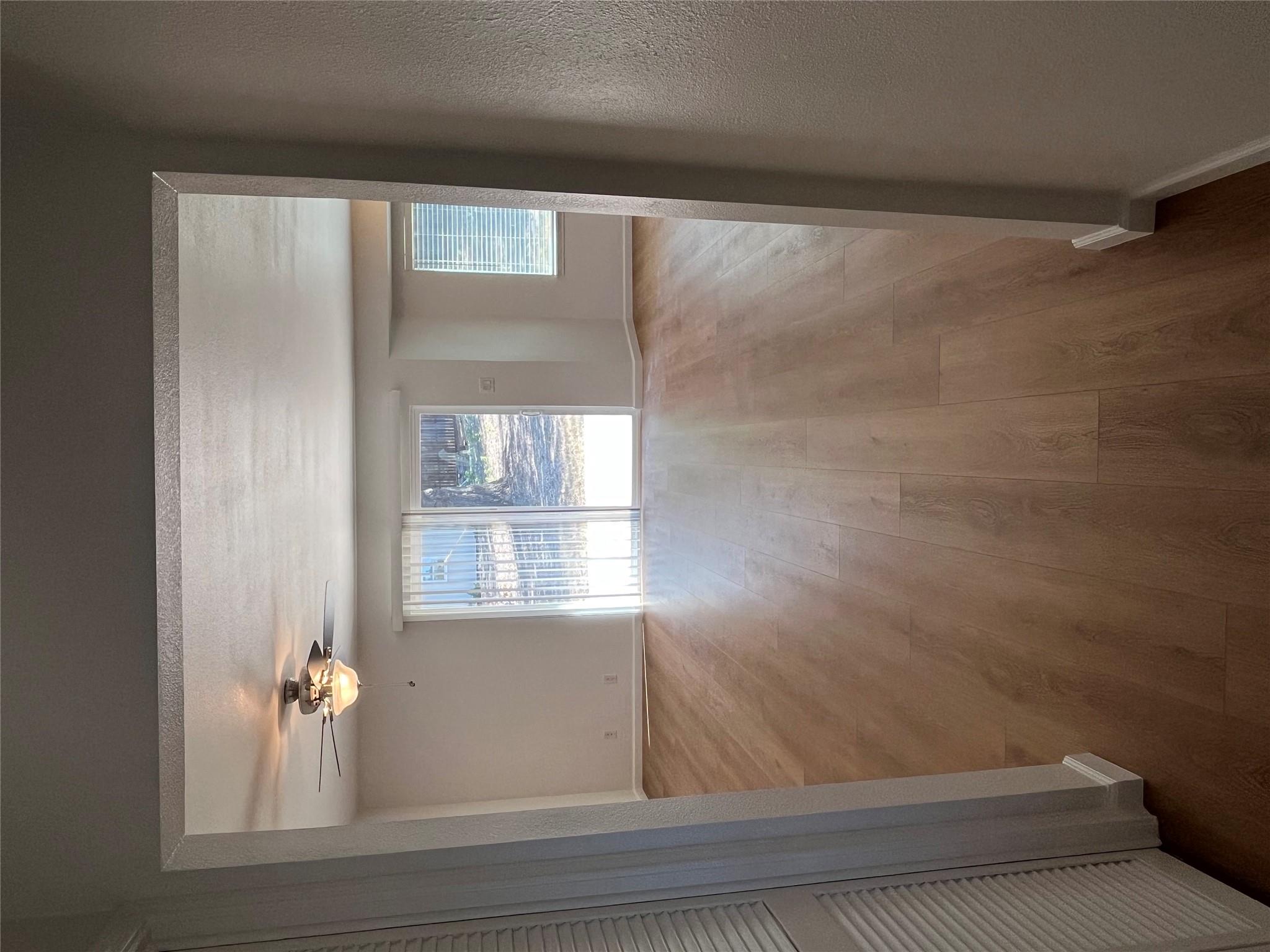 1502 Stokes Dr, San Marcos, TX 78666