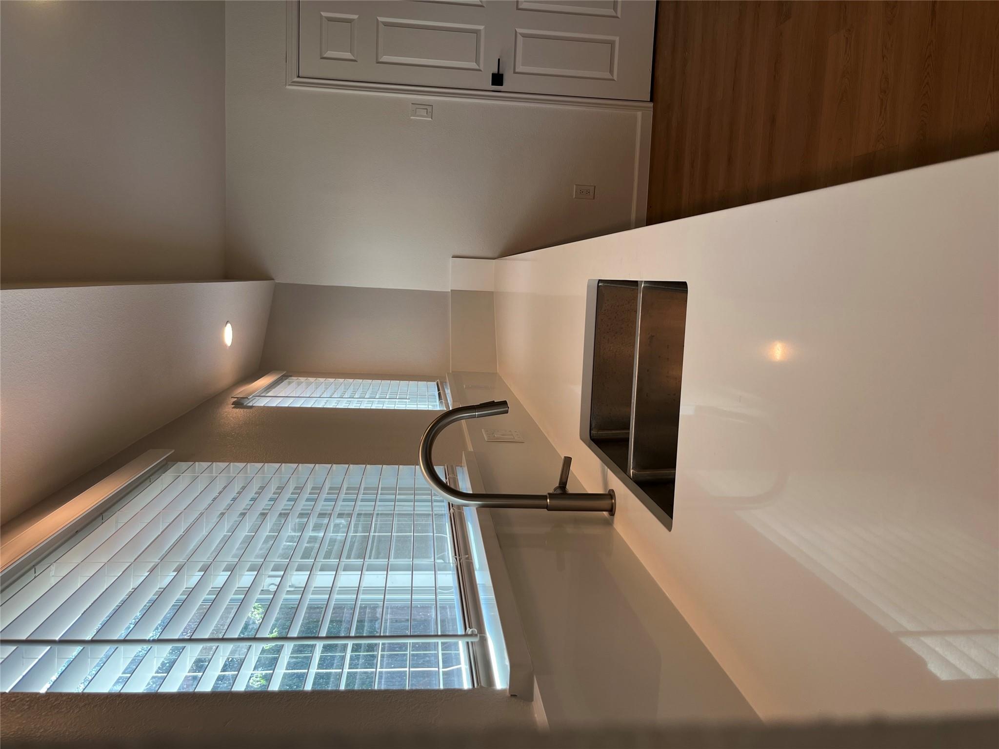 1502 Stokes Dr, San Marcos, TX 78666