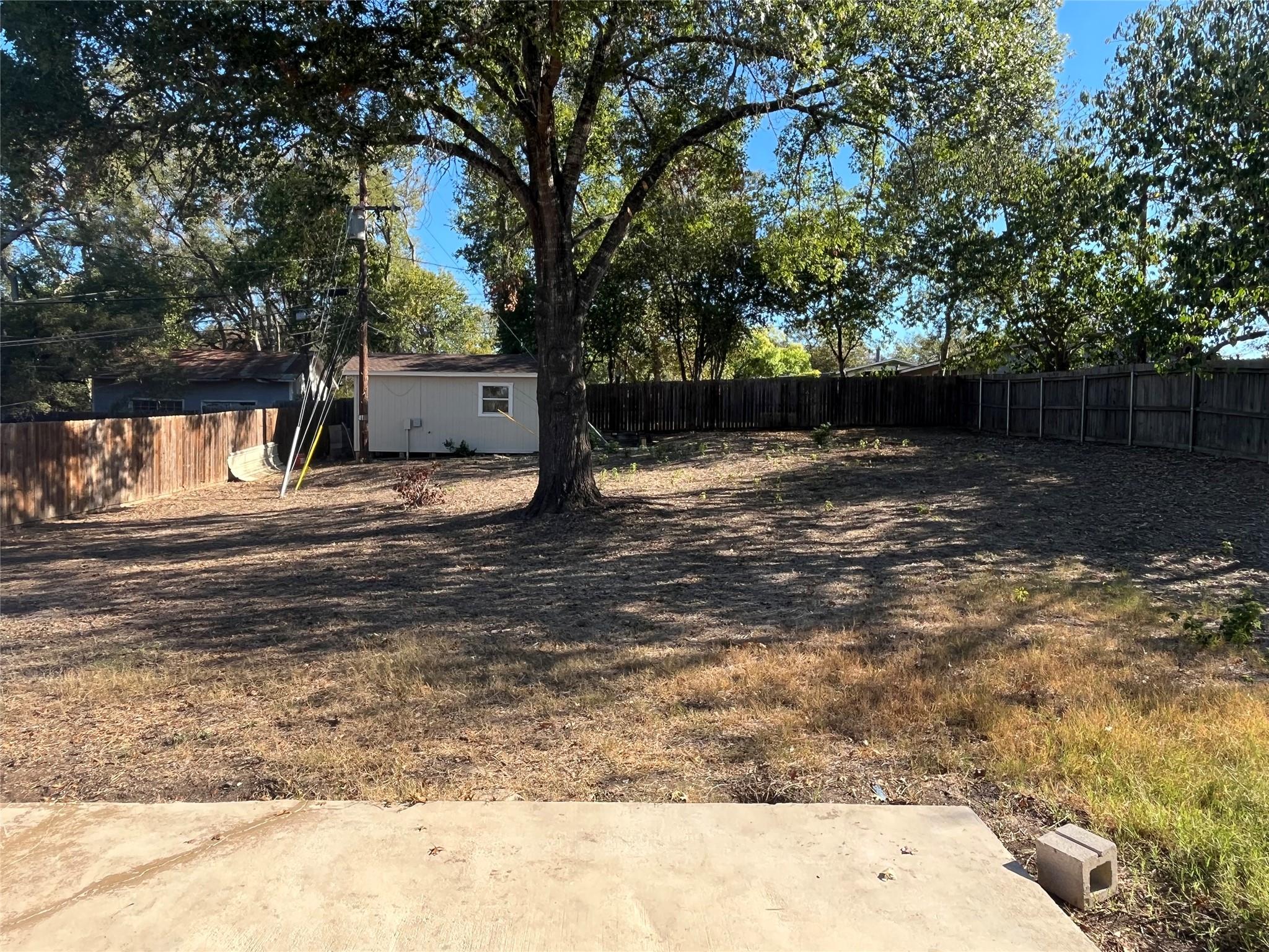 1502 Stokes Dr, San Marcos, TX 78666