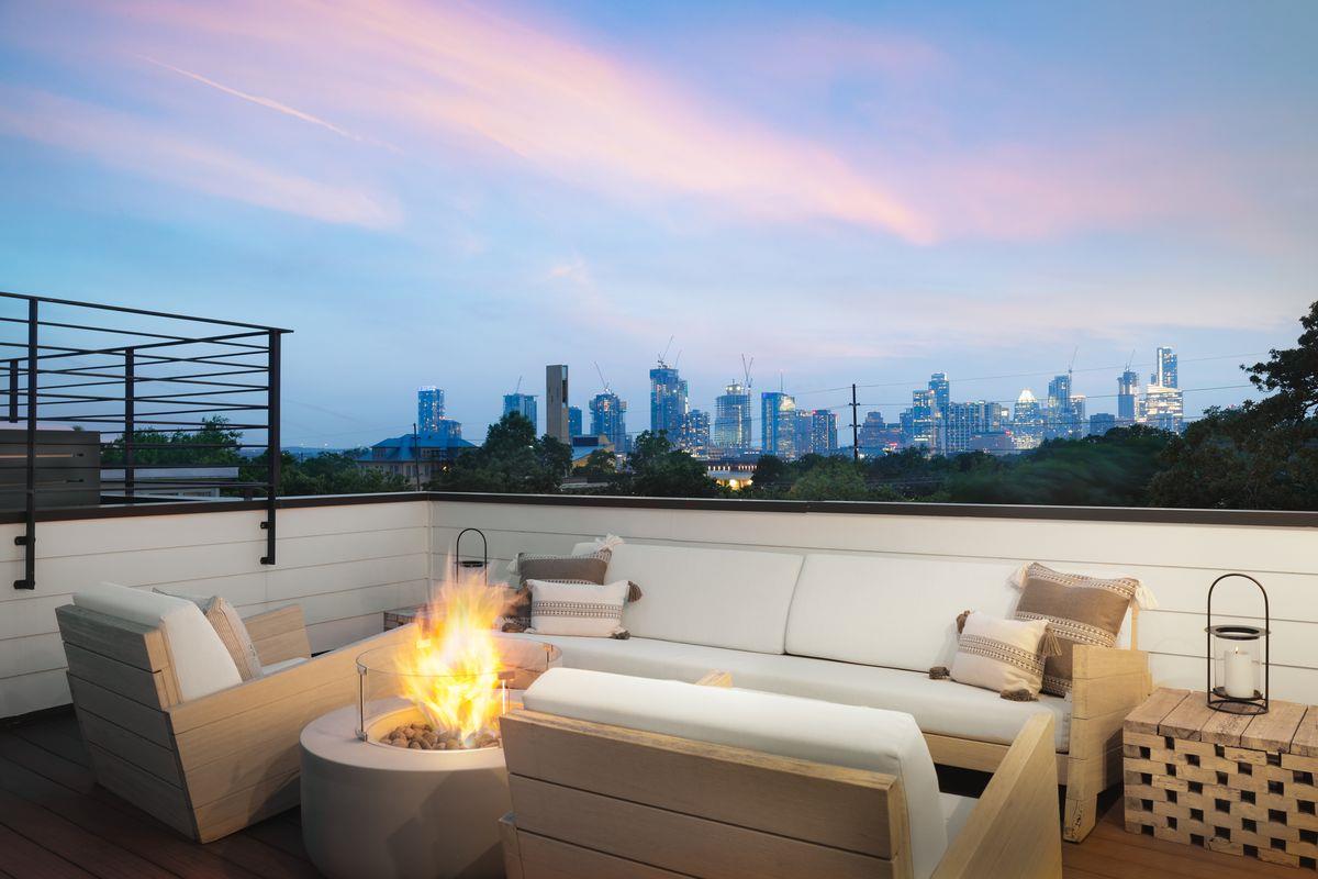 1911 E 10th St, Austin, TX 78702