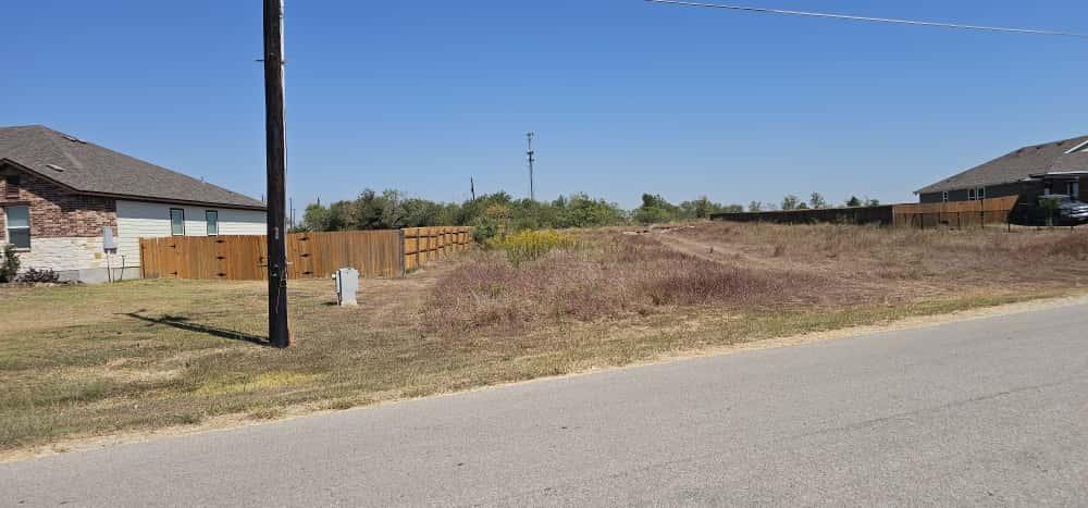 169 El Rey Dr, Kyle, TX 78640