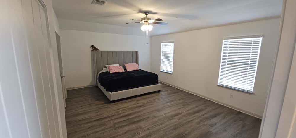 223 Sweetwater Creek Ln, Hutto, TX 78634