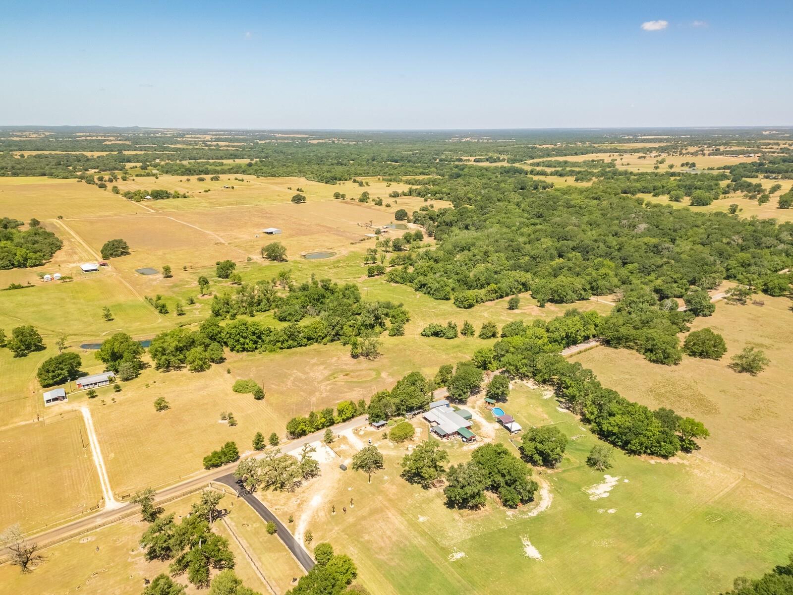 000 CR 326, Lexington, TX 78947