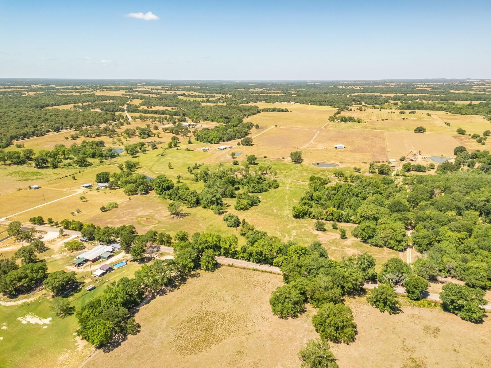 000 CR 326, Lexington, TX 78947