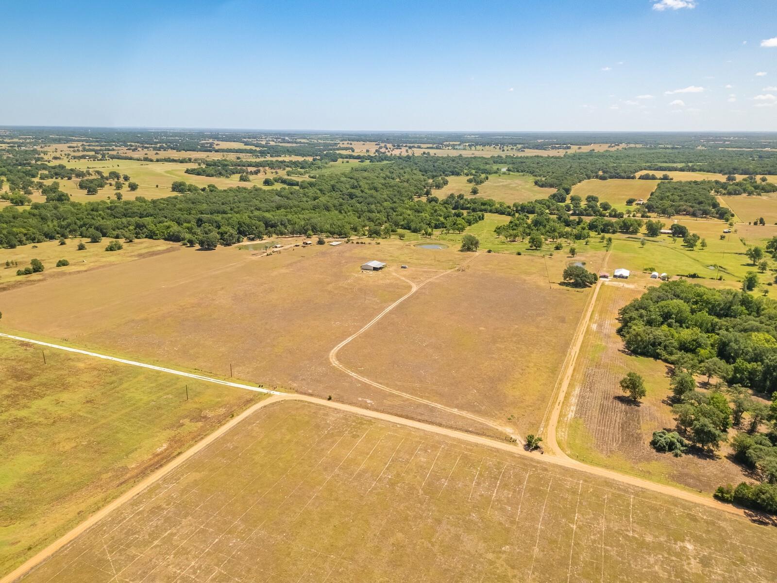 000 CR 326, Lexington, TX 78947