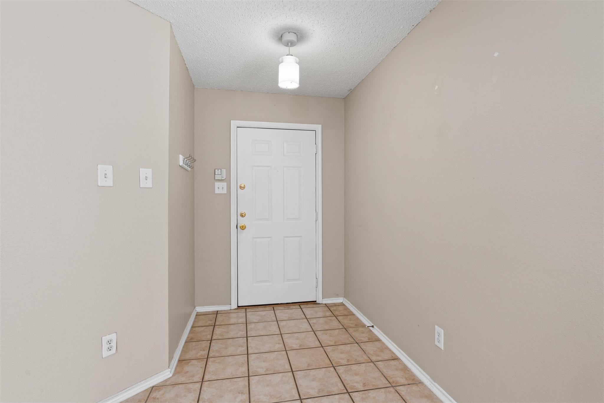 1353 Lakeside Loop, Round Rock, TX 78665