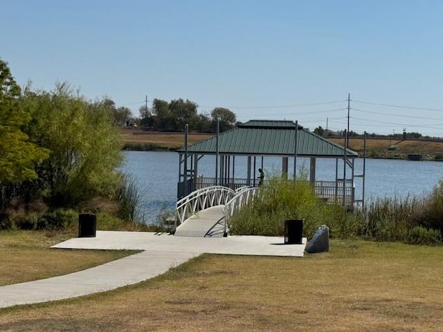 1353 Lakeside Loop, Round Rock, TX 78665