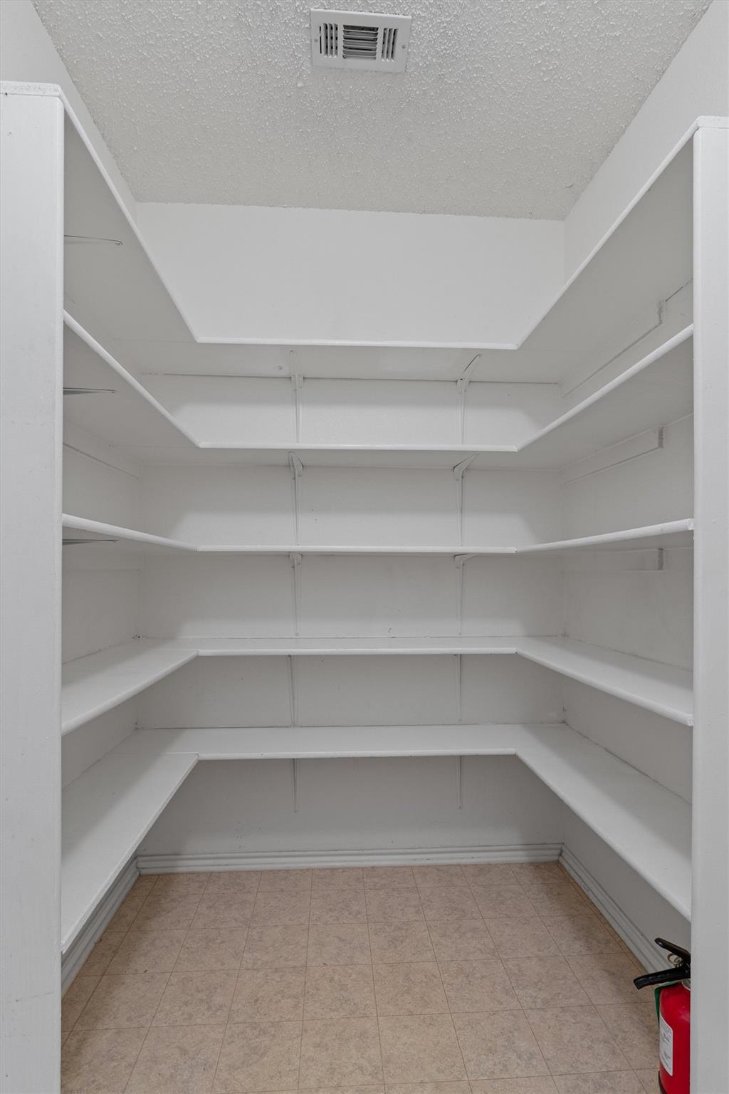 1353 Lakeside Loop, Round Rock, TX 78665