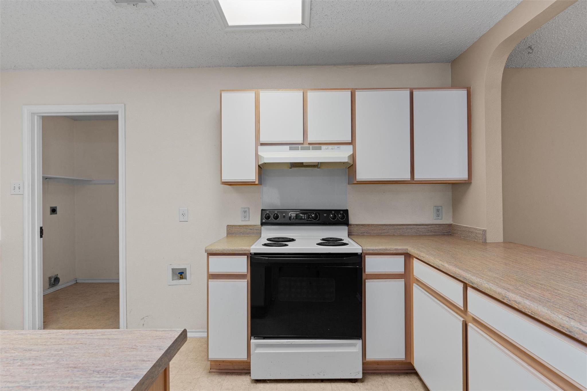 1353 Lakeside Loop, Round Rock, TX 78665